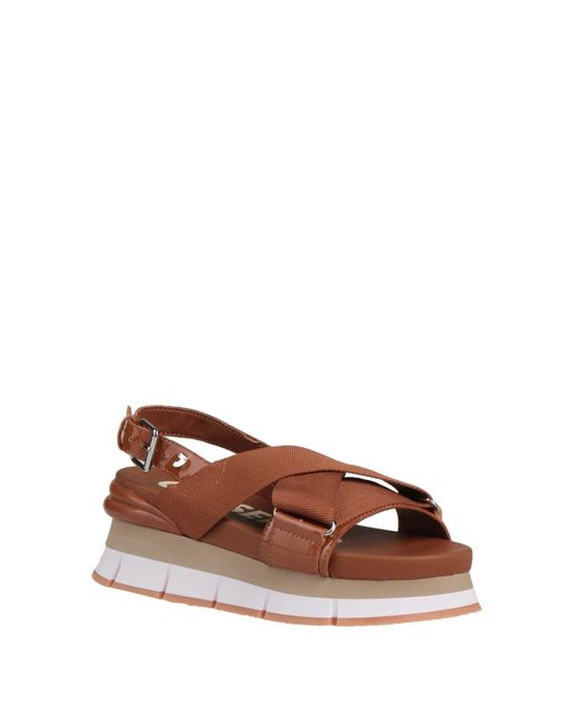Gioseppo Brown Sandals