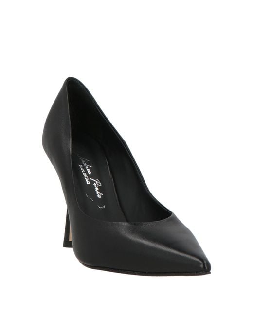 Andrea Pinto Black Pumps