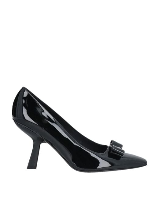 Ferragamo Black Pumps