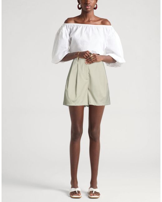 Drumohr Natural Shorts & Bermuda Shorts