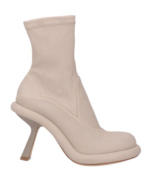 Vic Matié Natural Ankle Boots