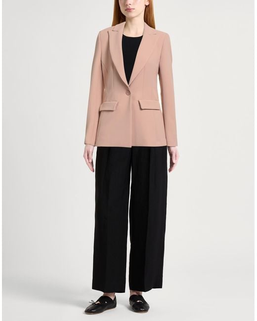 Blazer di Kaos in Pink