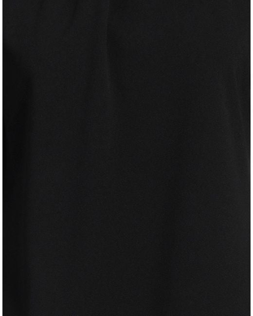 Toy G. Black Top