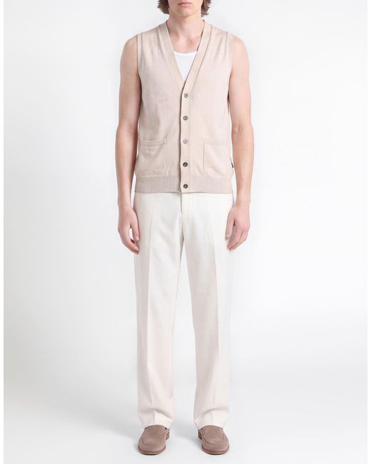 Rebecas Alpha Studio de hombre de color Natural
