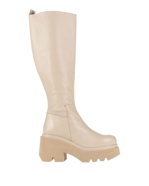 Paloma Barceló White Boot