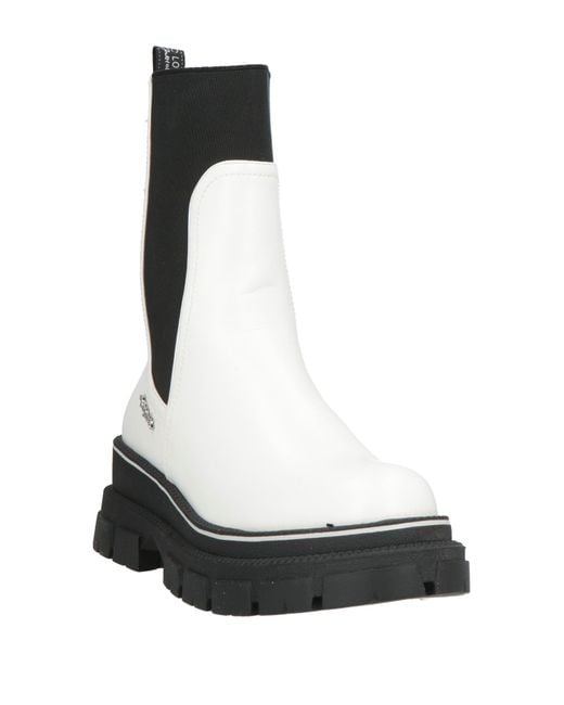 Gai Mattiolo White Ankle Boots