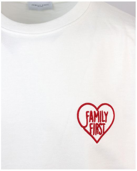 Camiseta FAMILY FIRST de hombre de color White
