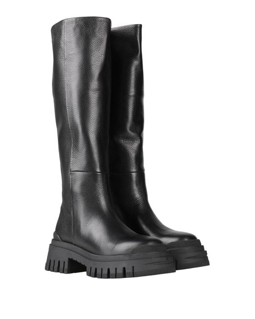Lemarè Black Boot