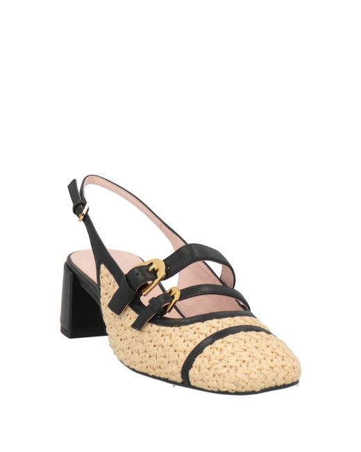 Coccinelle Natural Pumps