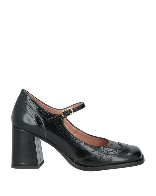 Ovyè Black Pumps Leather