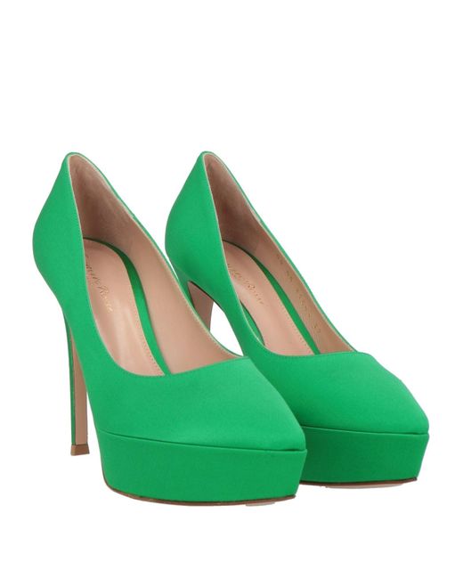 Gianvito Rossi Green Pumps