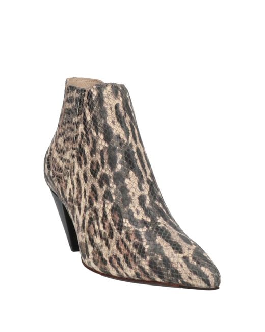 Tod's Brown Ankle Boots