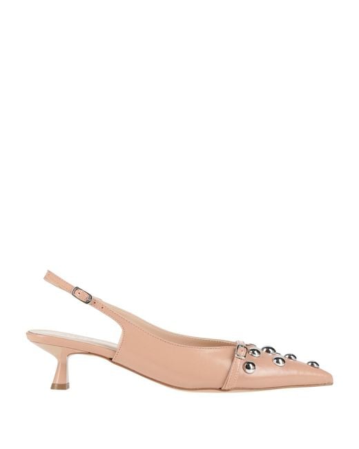 Ovyè Pink Pumps