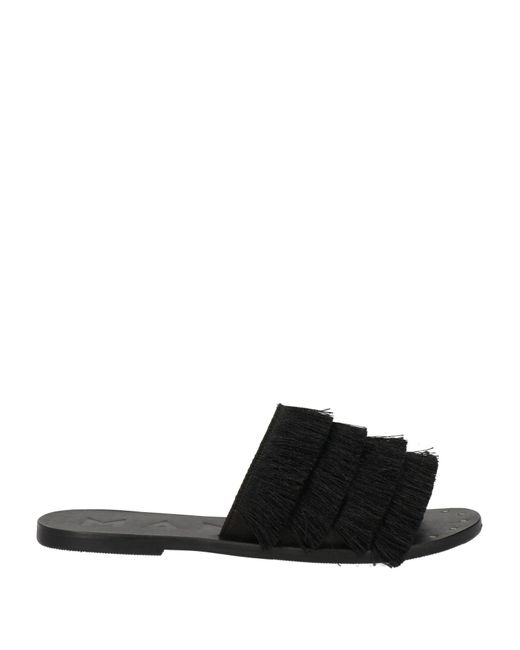 Manebí Black Sandals