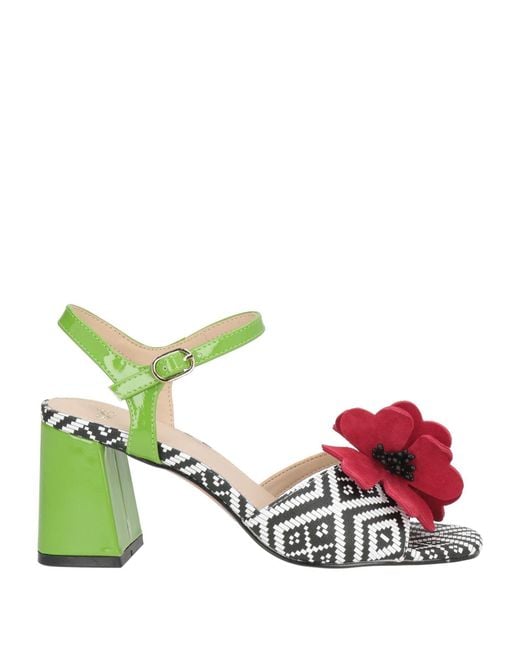 Exe' White Sandals