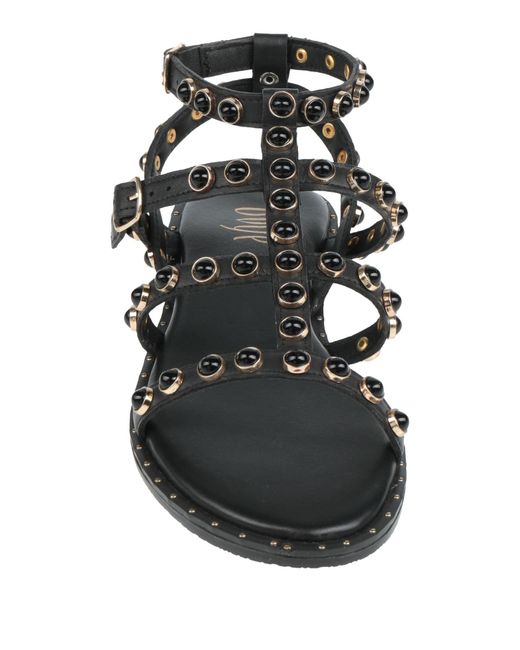 Ovyè Black Sandals