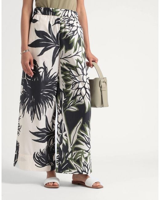 MAX&Co. White Trouser