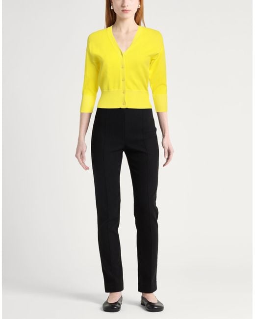 Caractere Yellow Cardigan