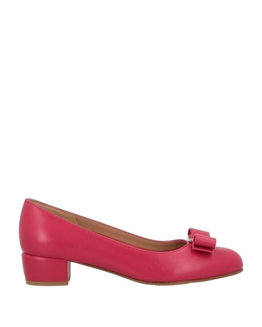 Ferragamo Pink Pumps