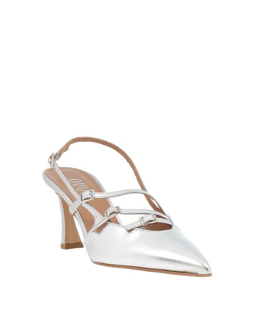 Ovyè White Pumps Leather