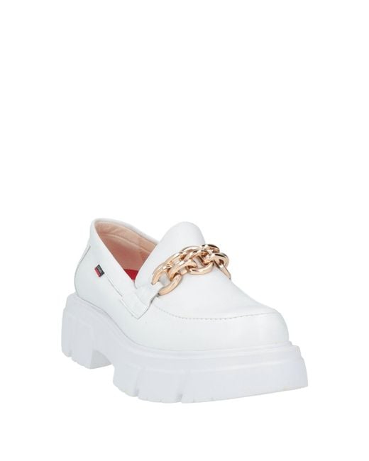 Callaghan White Loafer