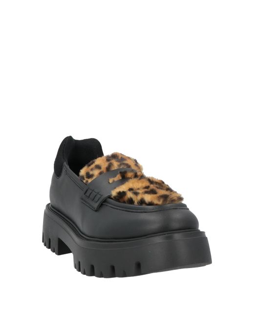 N°21 Black Loafer