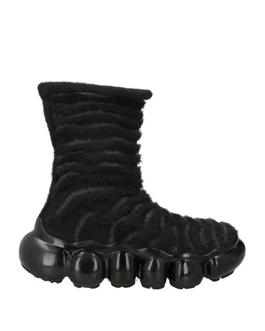 grounds Black Sneakers