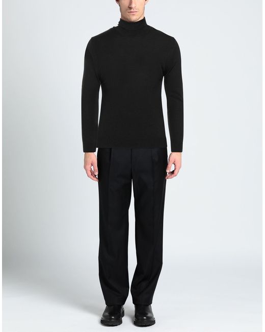 QB24 Black Turtleneck for men