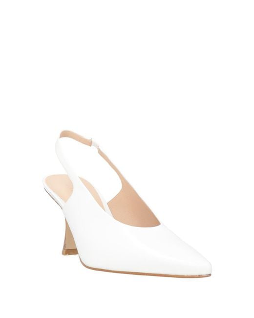 Zinda White Pumps Leather