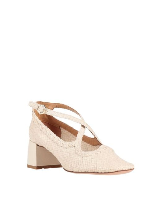 A.Bocca Natural Pumps Leather