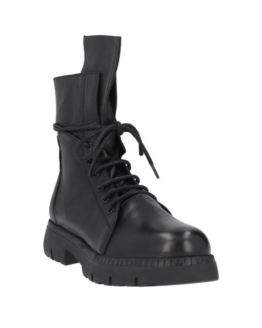 SOFIA MARE Black Ankle Boots Leather