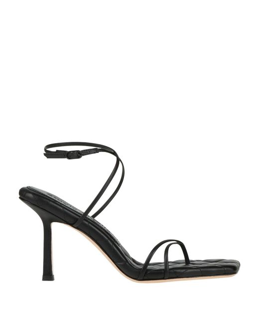 STUDIO AMELIA Black Thong Sandal
