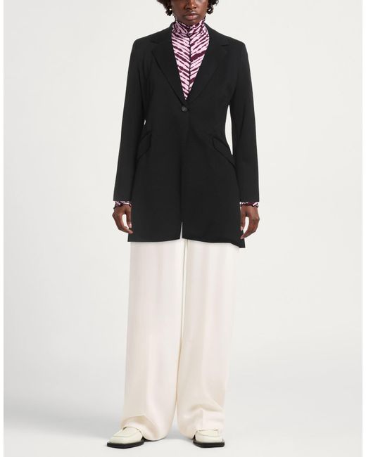 Siste's Black Blazer
