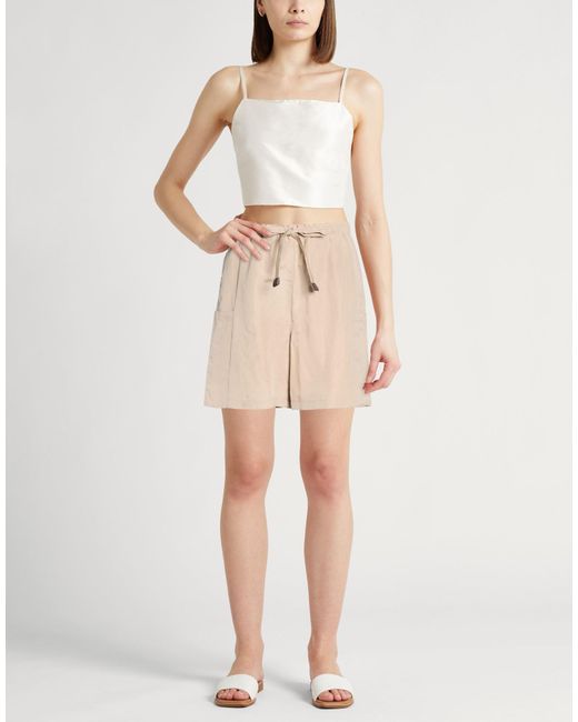 Max Mara Natural Shorts & Bermuda Shorts Linen, Silk