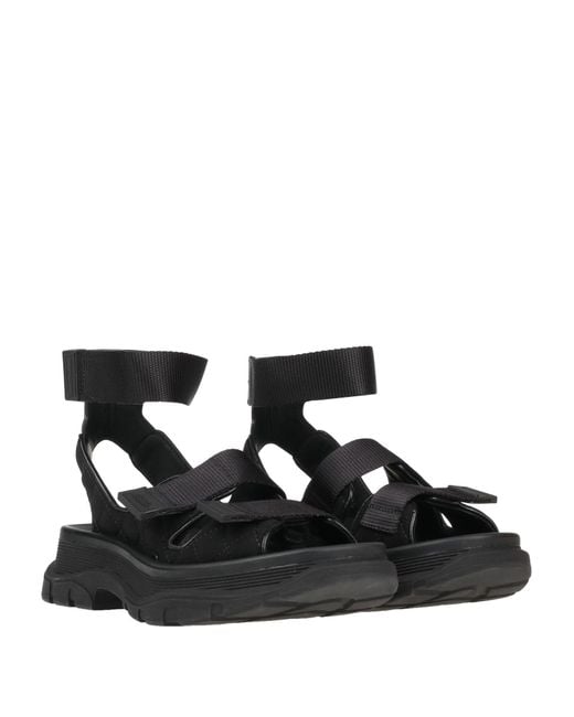 McQueen Black Sandale