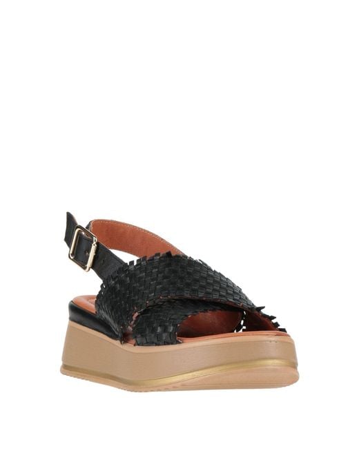 Ovyè Black Sandale