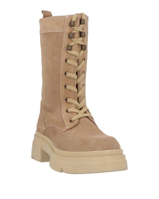 Emanuélle Vee Brown Ankle Boots