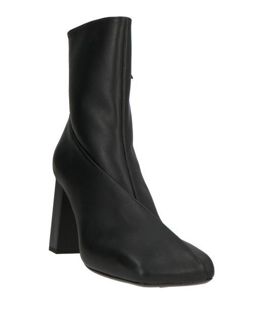 Vic Matié Black Ankle Boots Leather