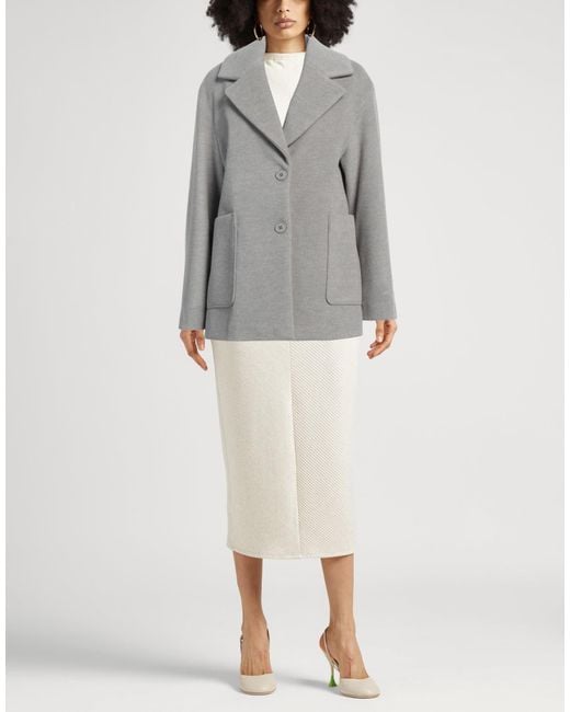 Caractere Gray Coat