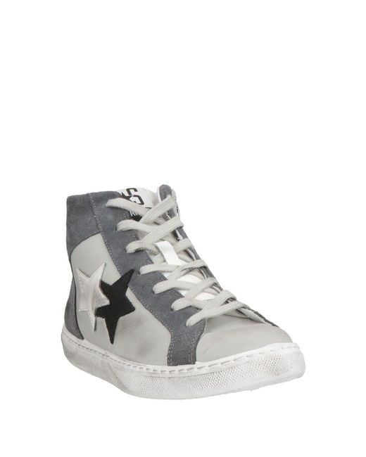 2 Star Gray Trainers for men
