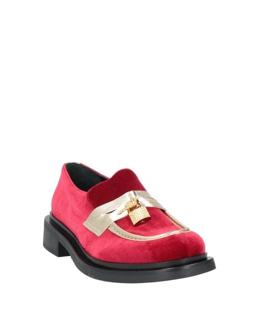 Nila & Nila Red Loafer