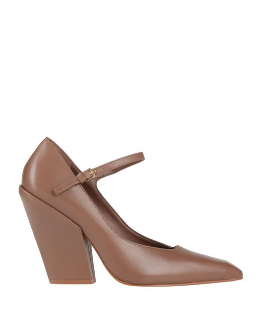 Carrano Brown Light Pumps Leather