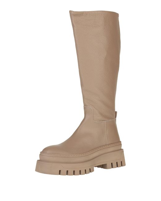 Steve Madden Brown Boot