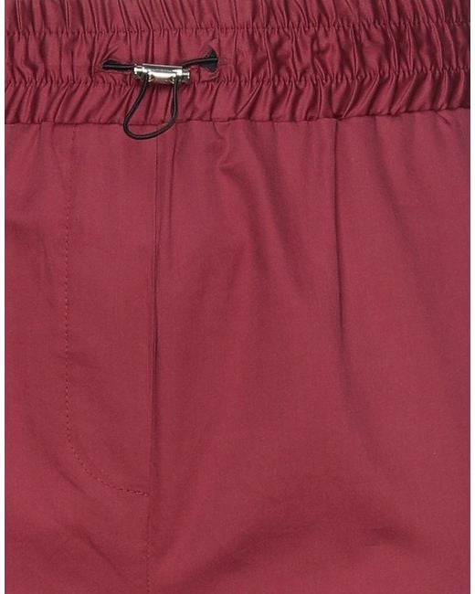 Kaos Red Pants