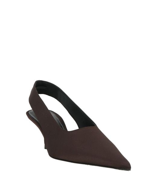 Totême Brown Pumps