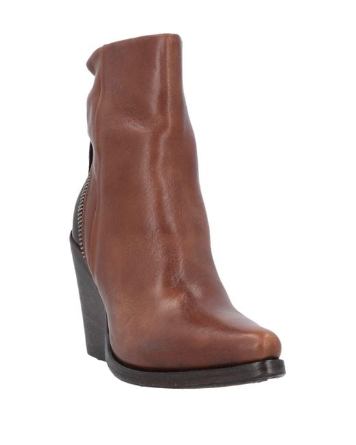 Moma Brown Ankle Boots