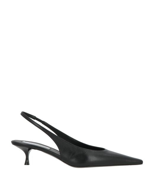 Victoria Beckham Black Pumps