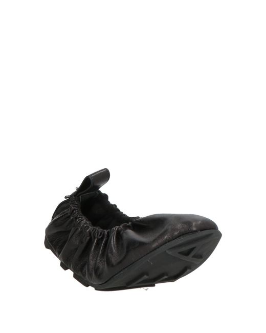 MEDEA Black Ballet Flats
