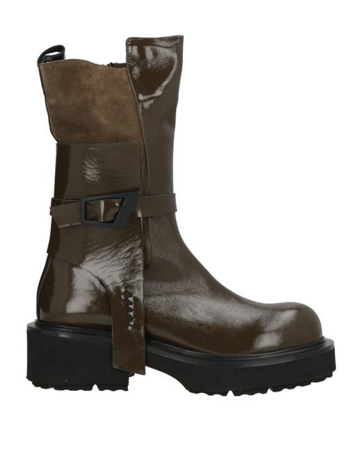 Nila & Nila Brown Ankle Boots