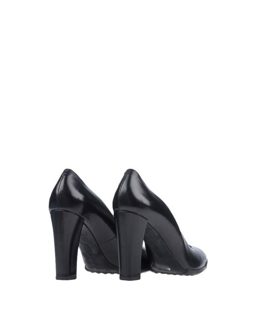 Tod's Black Pumps